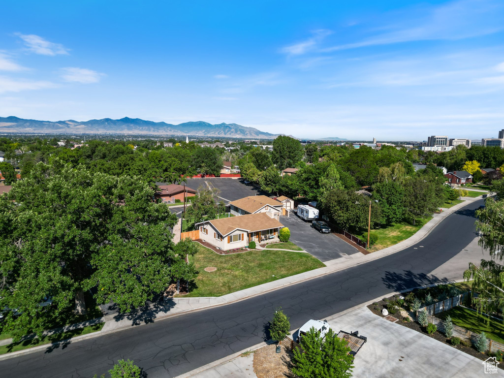 5572 S AVALON DR Murray, UT 84107