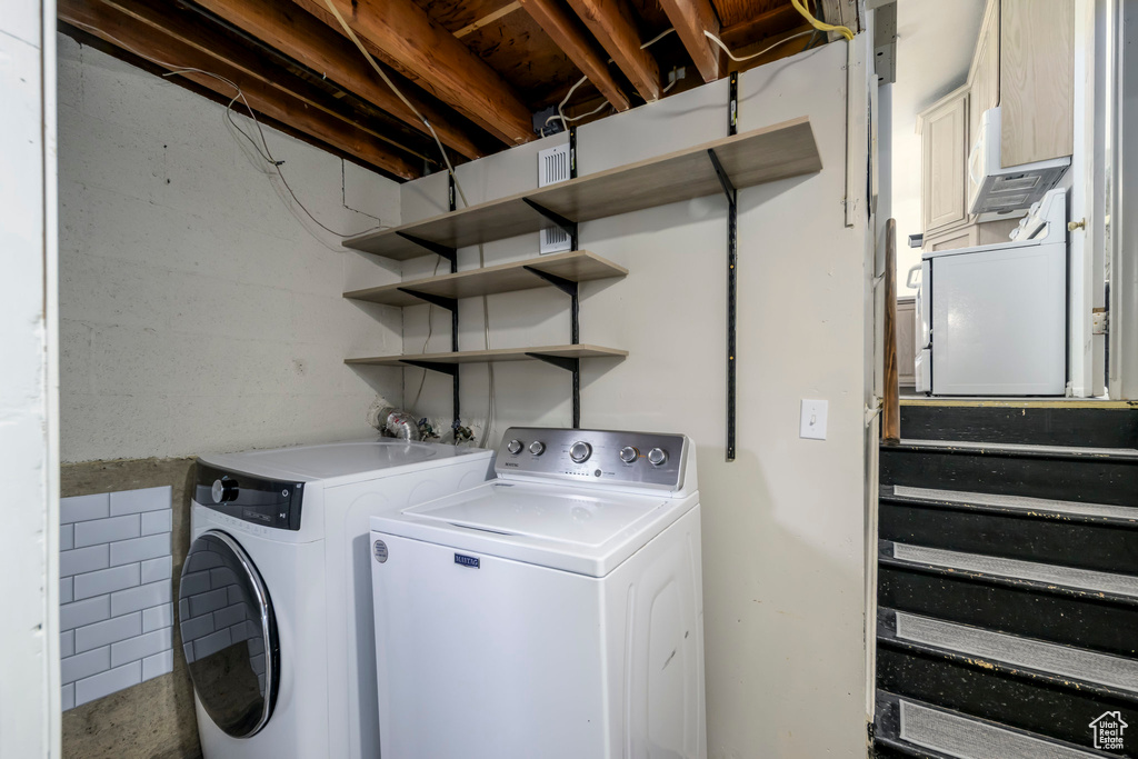 5674 S 2650 W Roy, UT 84067