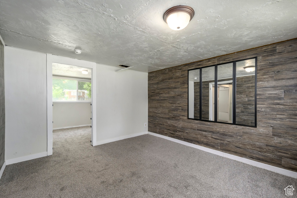 5674 S 2650 W Roy, UT 84067