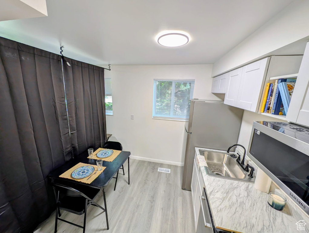 Photo 2 for MLS #2095704 at 2220 E Murray Holladay Rd #109