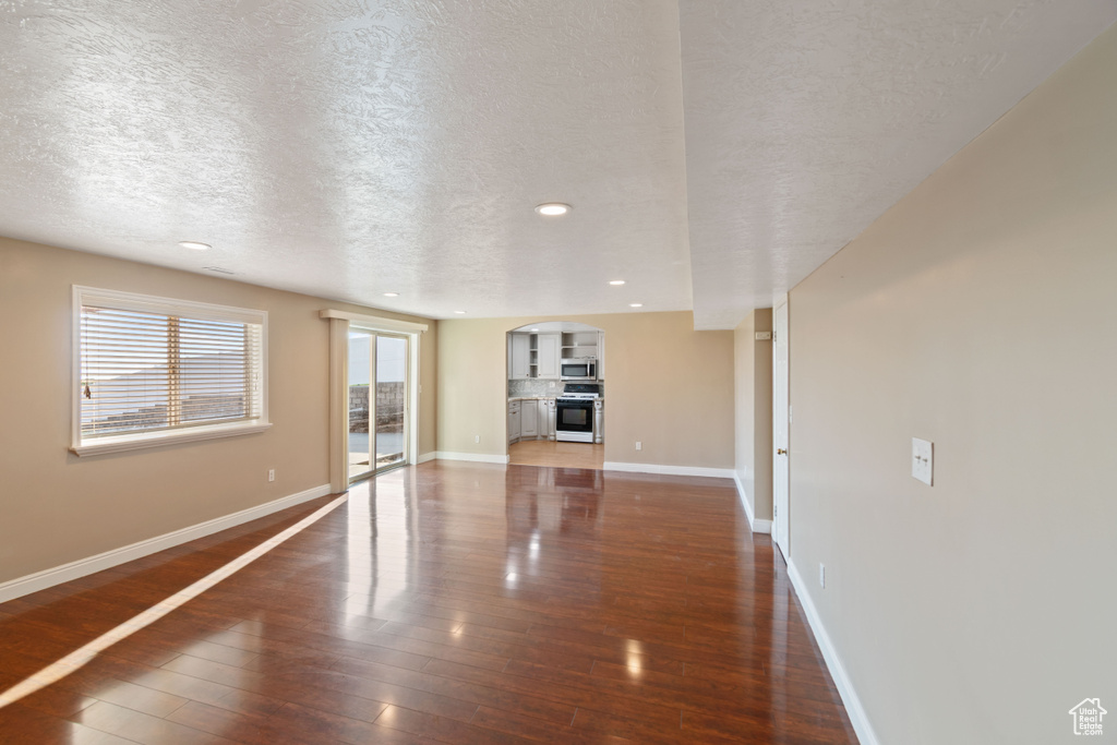 198 RIDGE RD Orem, UT 84057