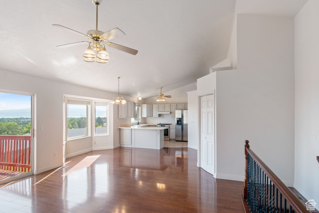 198 RIDGE RD Orem, UT 84057