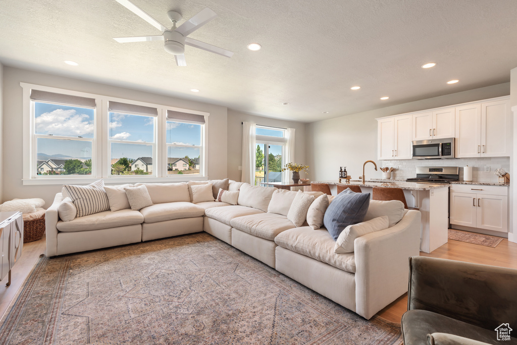 4133 N CRESTHAVEN LN Lehi, UT 84043