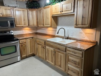 9 RED CIR Manila, UT 84046