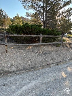 8  RED CIR Mc Kinnon, WY 82935