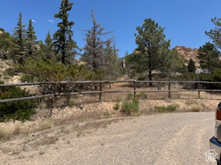 8  RED CIR Mc Kinnon, WY 82935