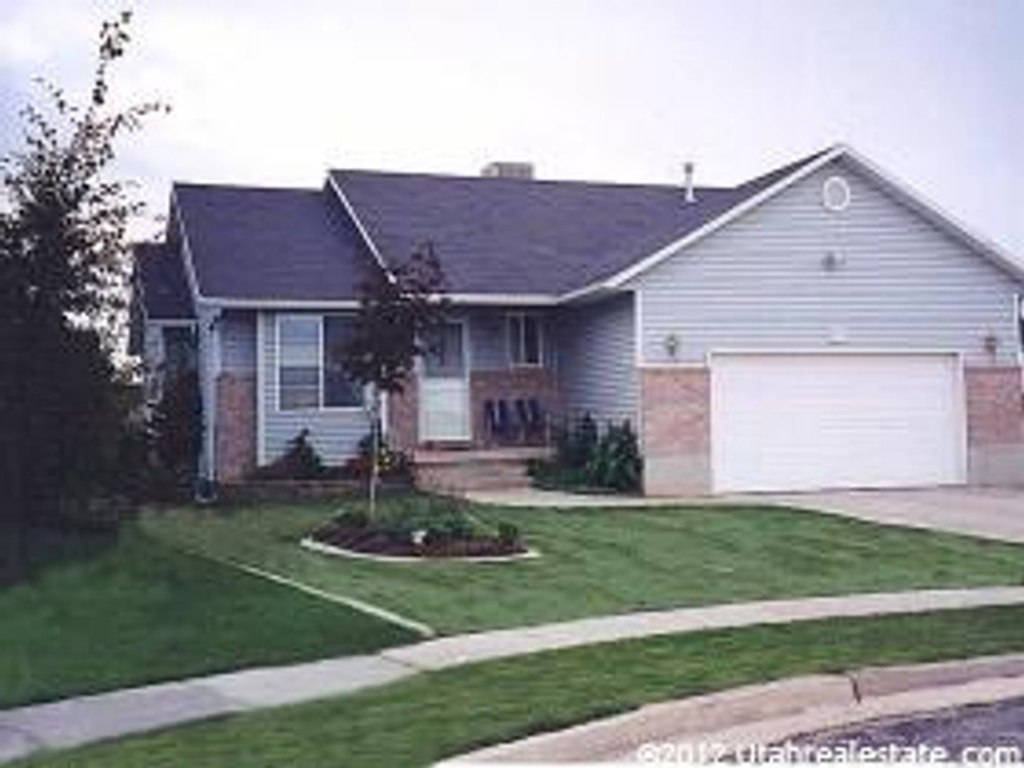 2635 W 4225 S, Roy, UT 84067