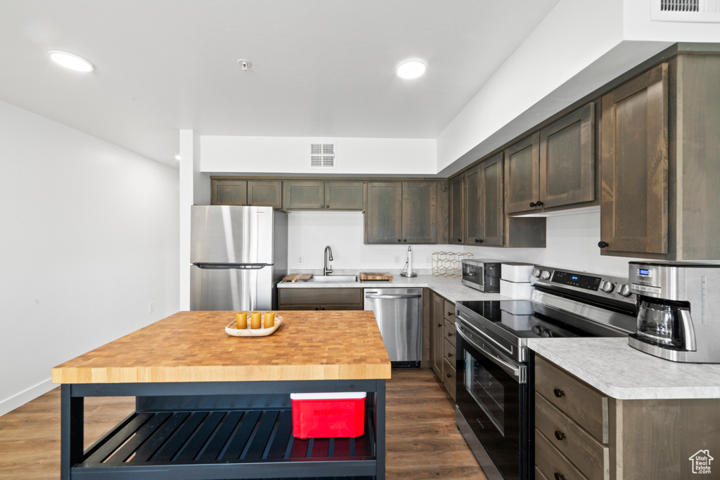 443 KANE CREEK BLVD #212 Moab, UT 84532