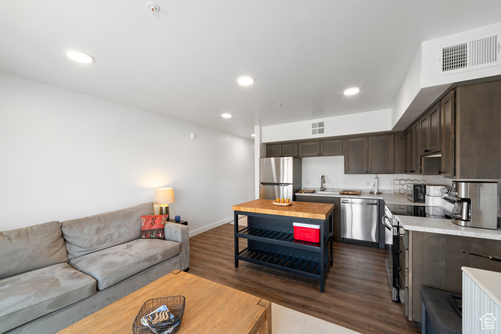 443 KANE CREEK BLVD #212 Moab, UT 84532