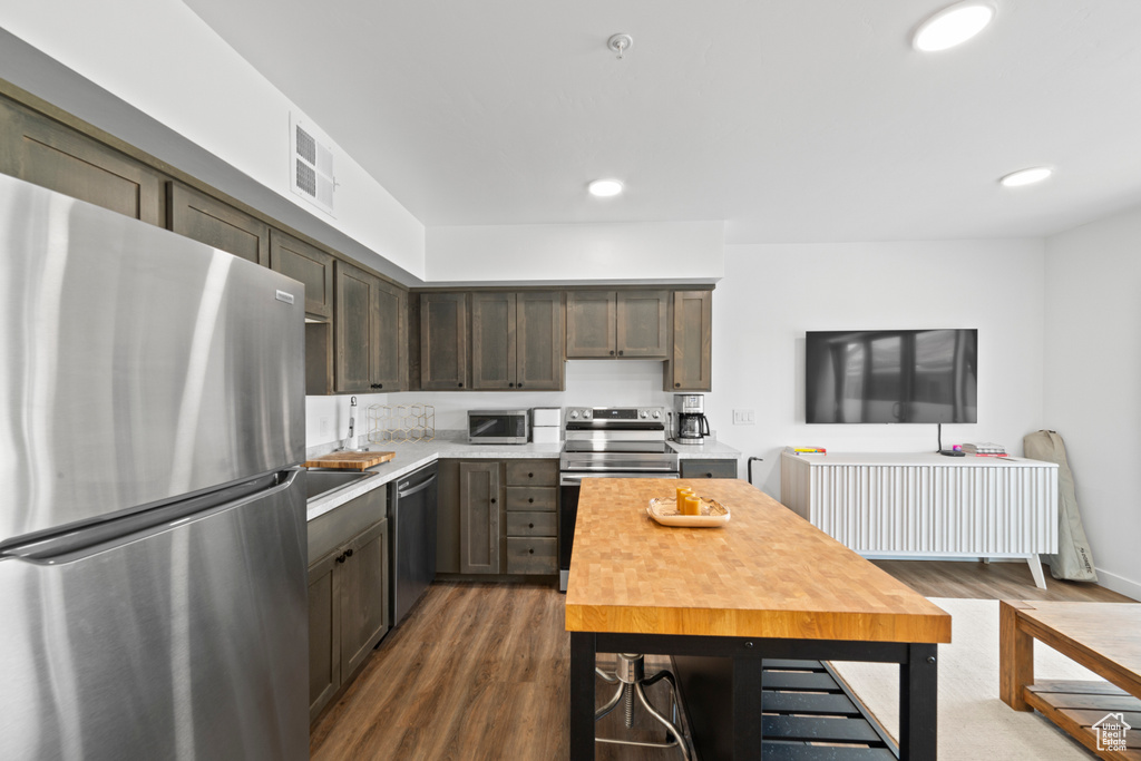 443 KANE CREEK BLVD #212 Moab, UT 84532