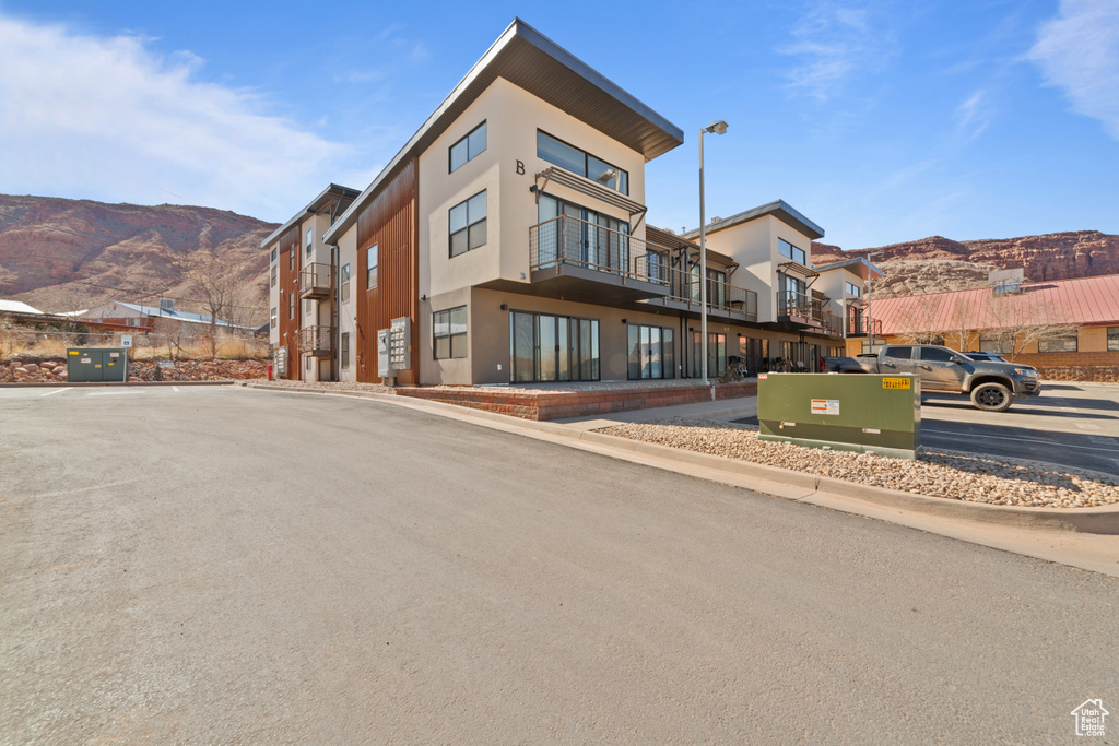443 KANE CREEK BLVD #212 Moab, UT 84532