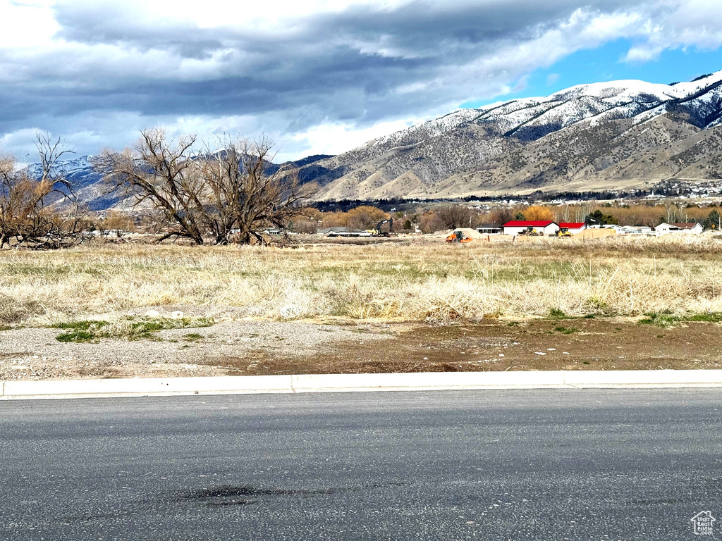 352 W ROPELATO DR Nibley, UT 84321