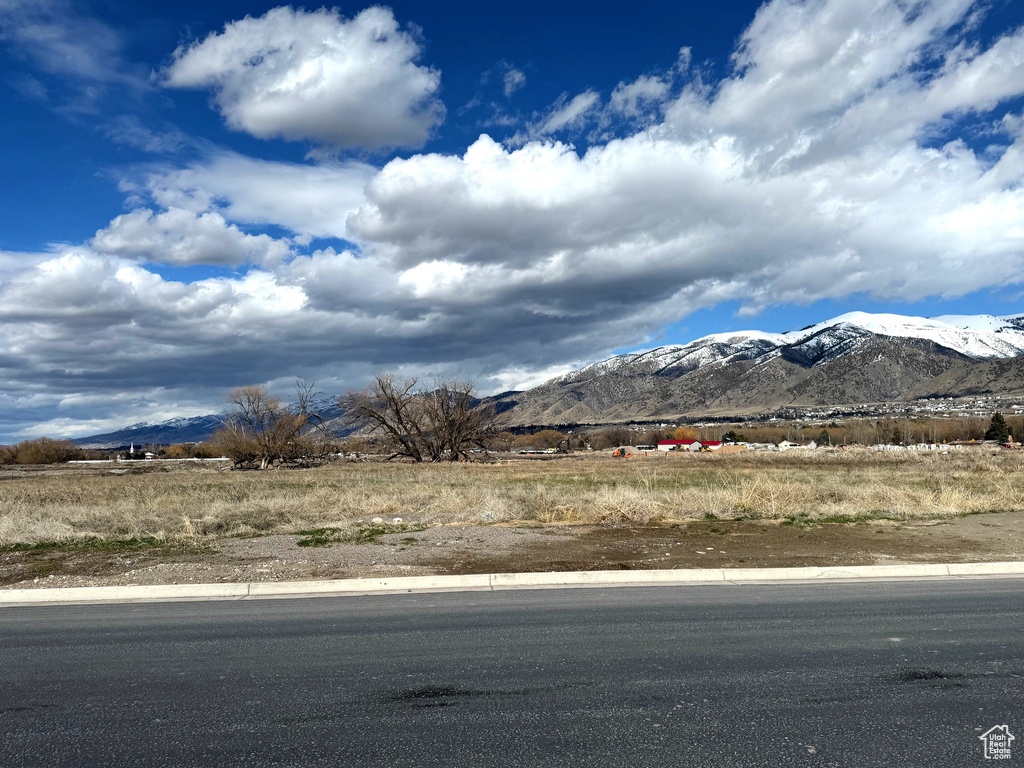 352 W ROPELATO DR Nibley, UT 84321