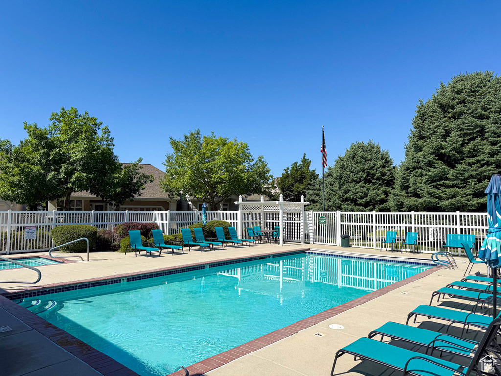 561 E LAND RUSH DR Midvale, UT 84047