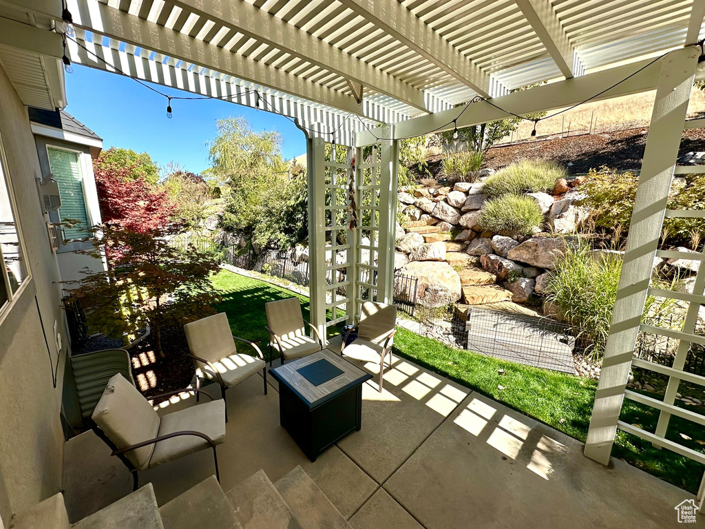 609 S PARKWAY DR North Salt Lake, UT 84054