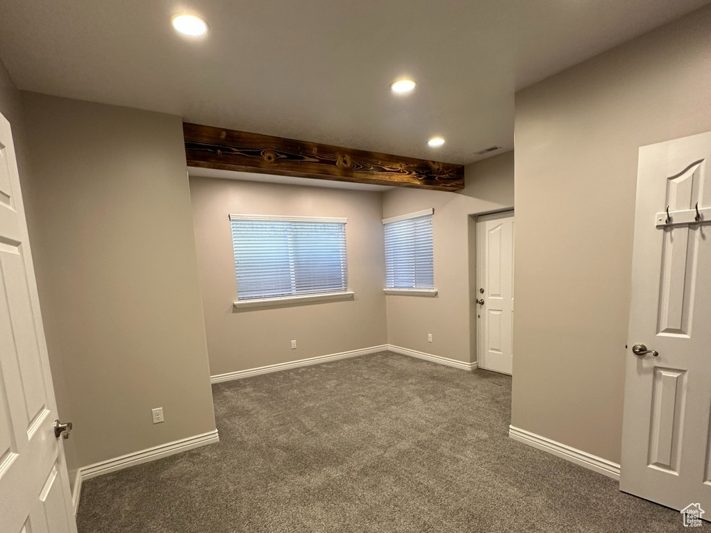 609 S PARKWAY DR North Salt Lake, UT 84054