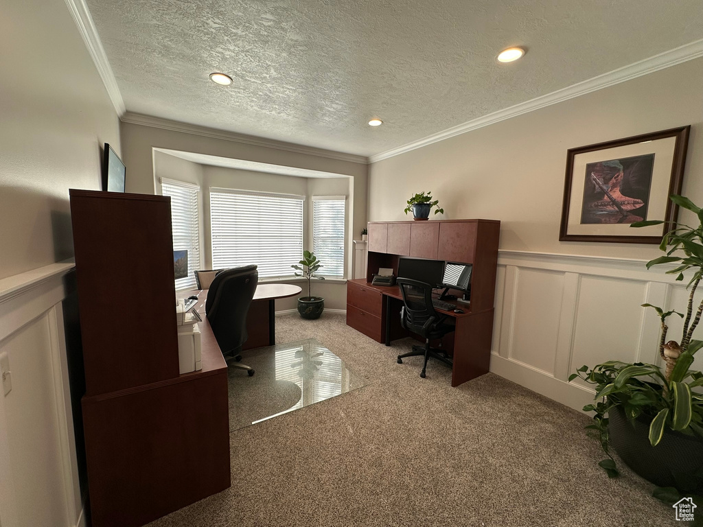 609 S PARKWAY DR North Salt Lake, UT 84054