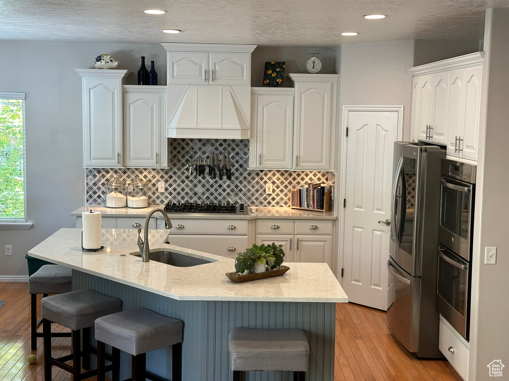 609 S PARKWAY DR North Salt Lake, UT 84054