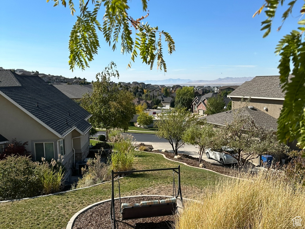 609 S PARKWAY DR North Salt Lake, UT 84054