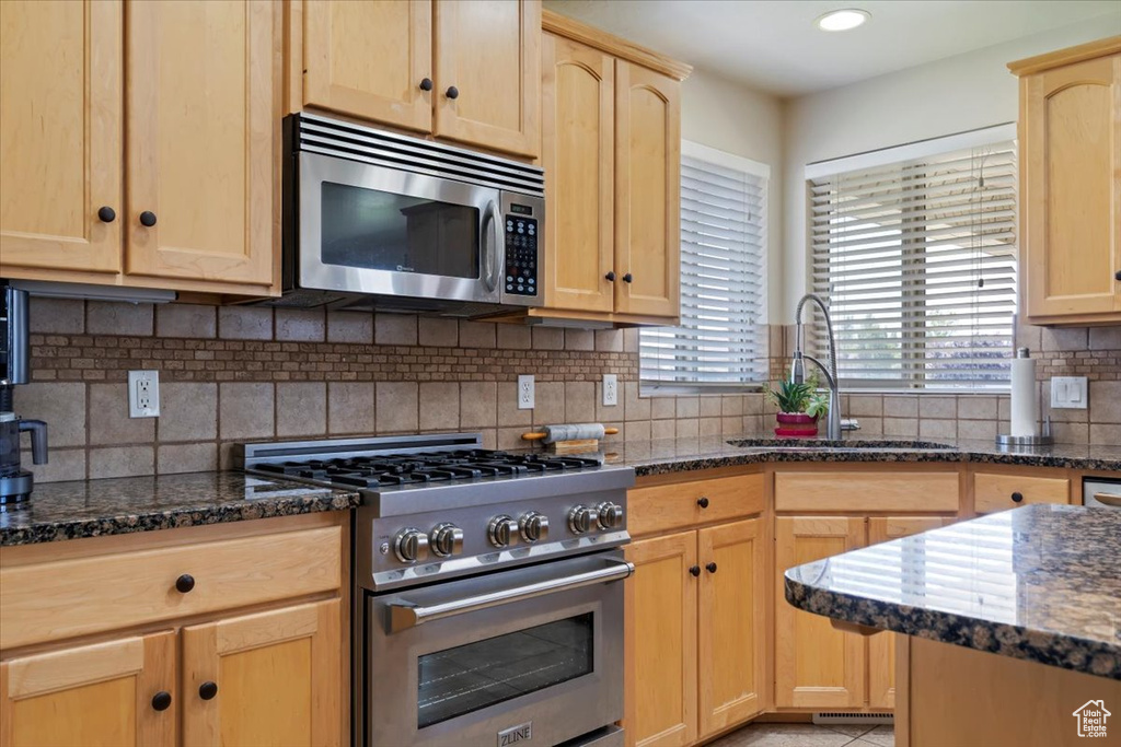 1401 W 1020 N Clinton, UT 84015