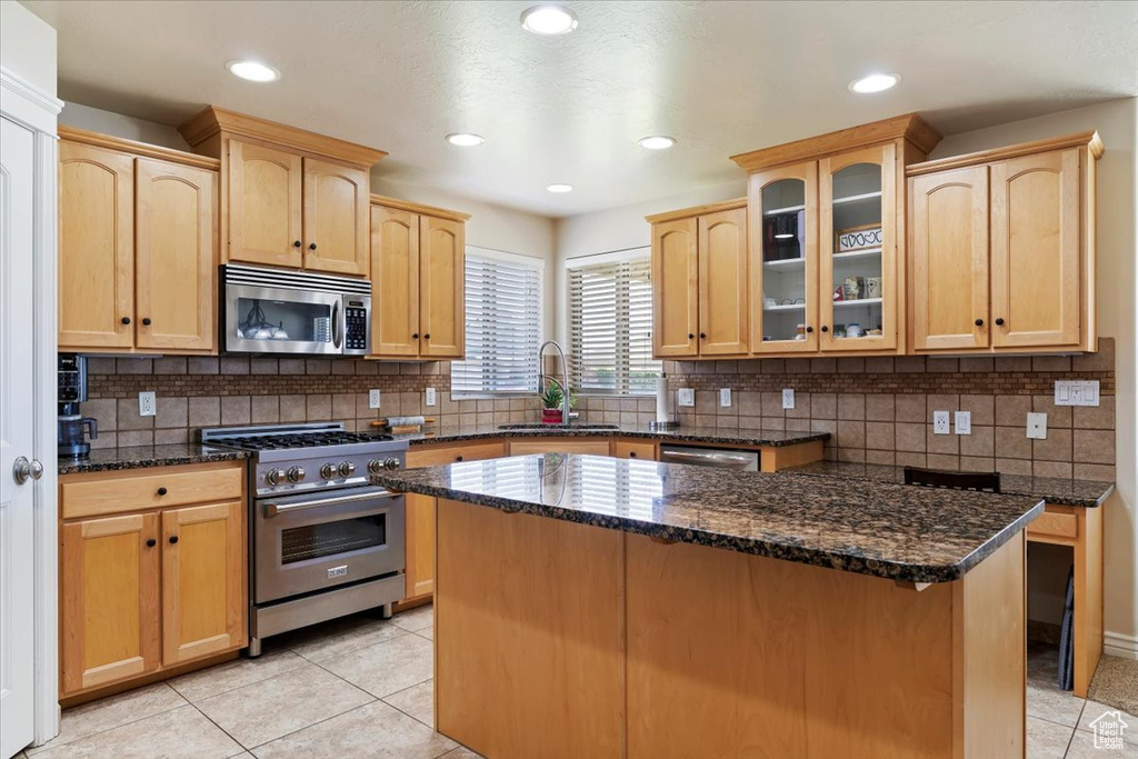 1401 W 1020 N Clinton, UT 84015