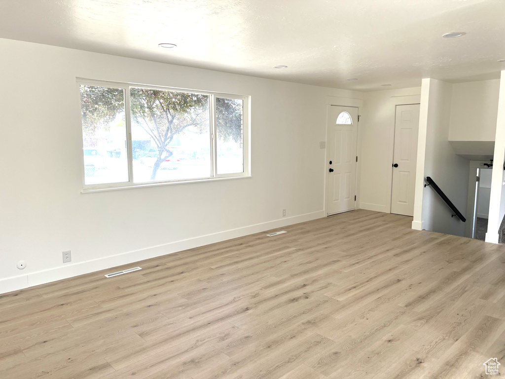 686 N PARKWAY AVE Tooele, UT 84074