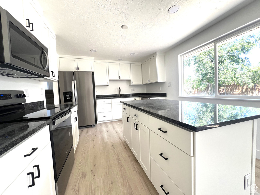 686 N PARKWAY AVE Tooele, UT 84074