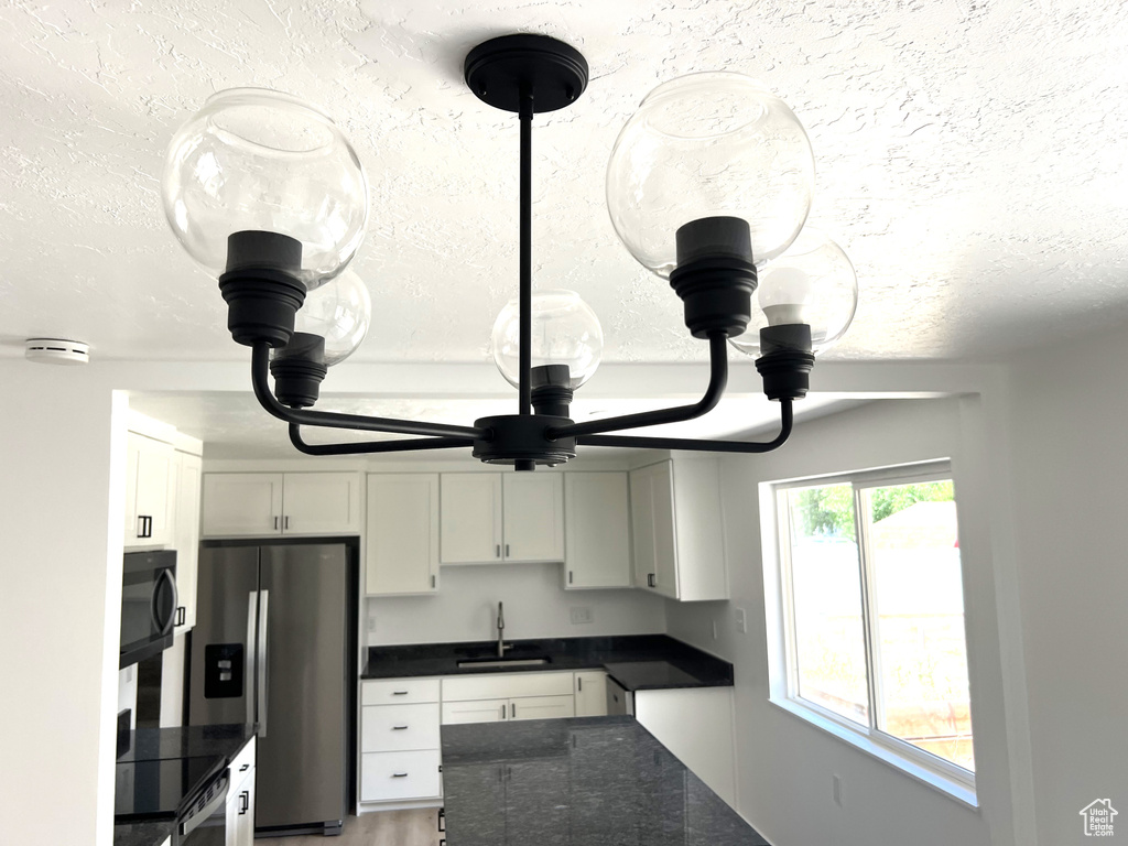 686 N PARKWAY AVE Tooele, UT 84074