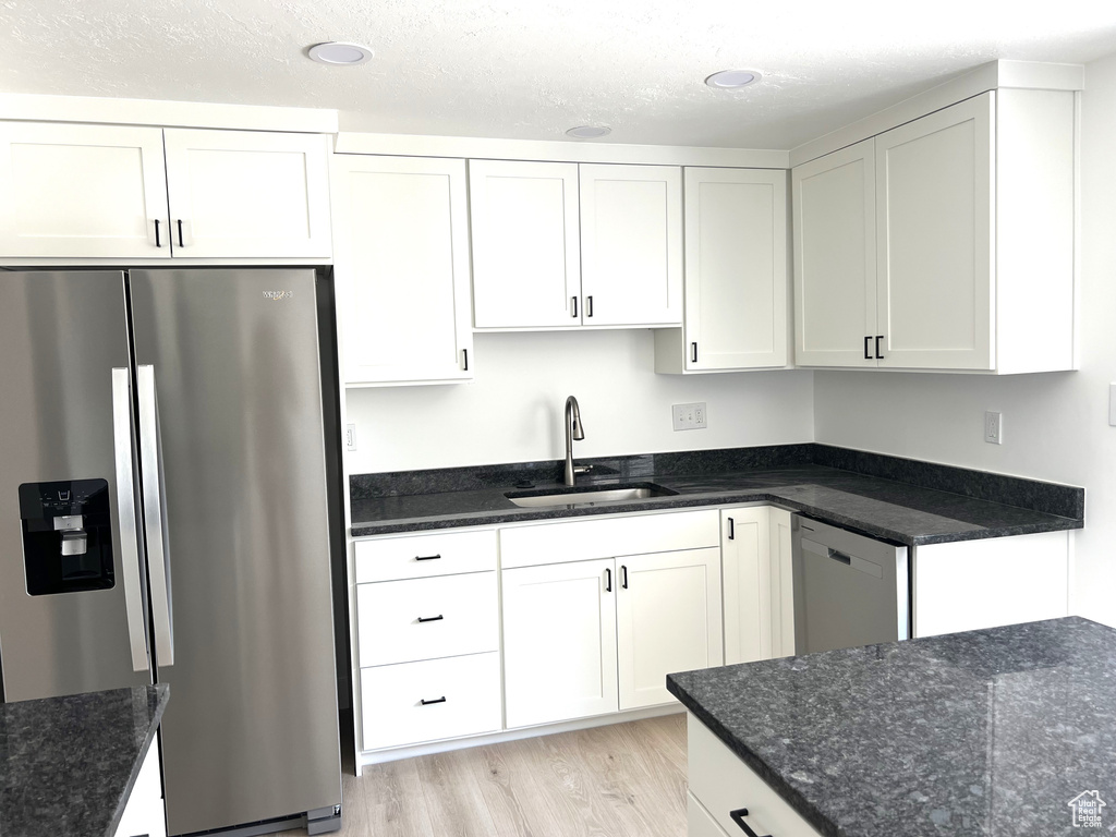 686 N PARKWAY AVE Tooele, UT 84074