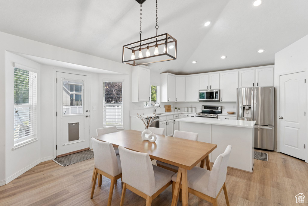 1908 W JACKSON ST Kaysville, UT 84037
