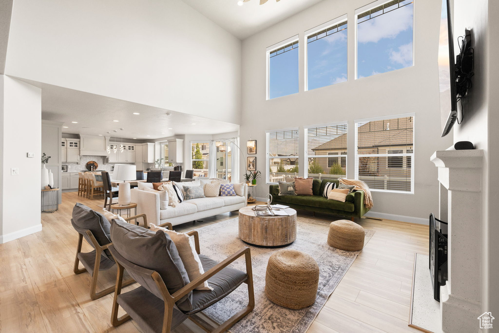 2430 N 325 E Lehi, UT 84043