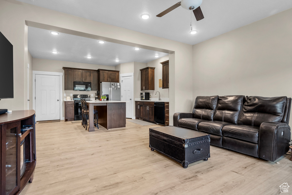 2722 E IRON BARK ALY Eagle Mountain, UT 84005