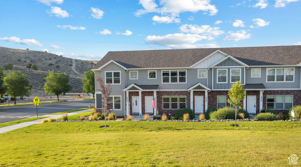 2722 E IRON BARK ALY Eagle Mountain, UT 84005