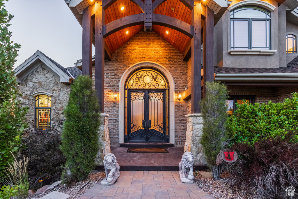 694 W CEPHUS RD Draper, UT 84020
