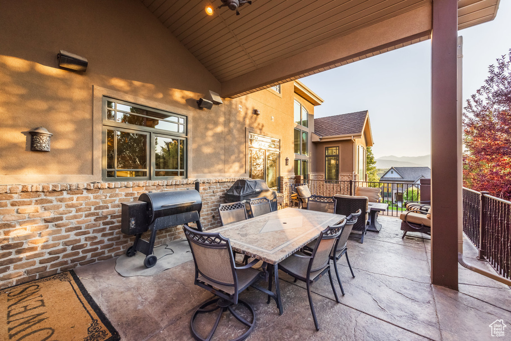 694 W CEPHUS RD Draper, UT 84020