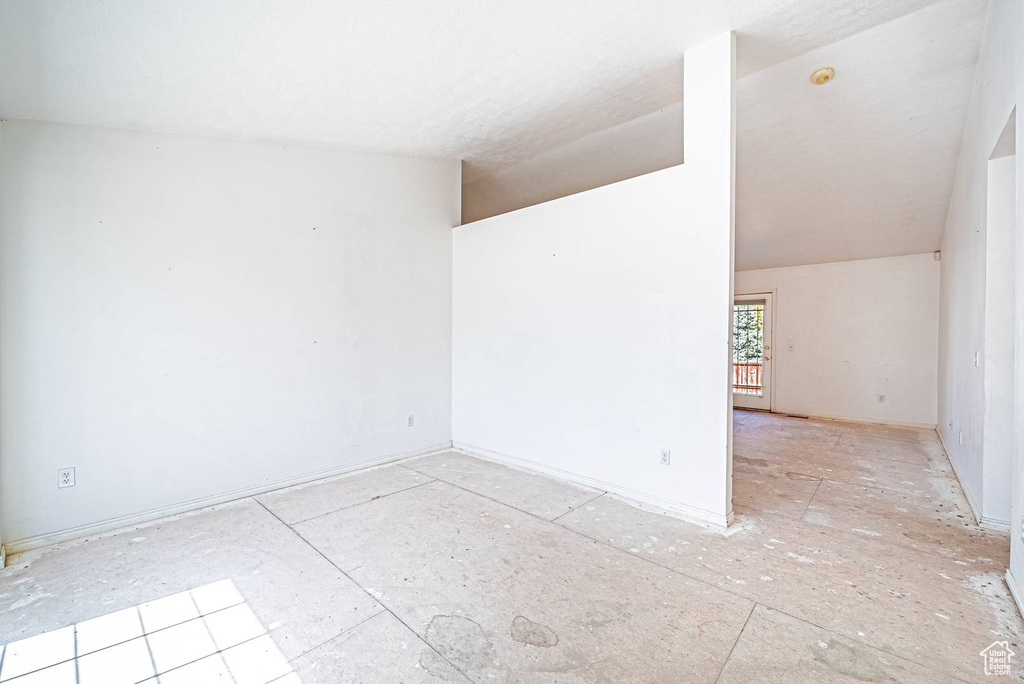 5150 W GLEN PARK CT Salt Lake City, UT 84120