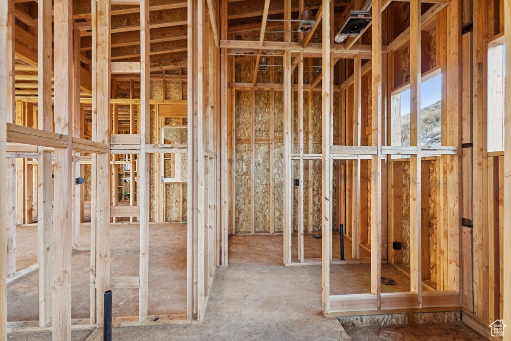 Photo 33 for MLS #2095858 at 6033 Golf Club #5