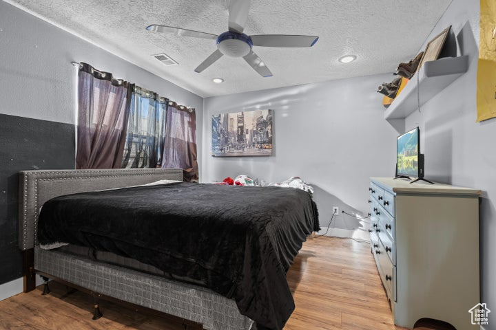 Photo 9 for MLS #2095868 at 246 S 475 East
