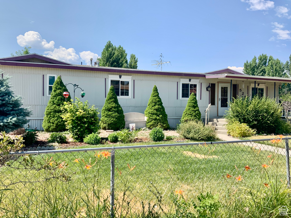 View of manufactured / mobile home