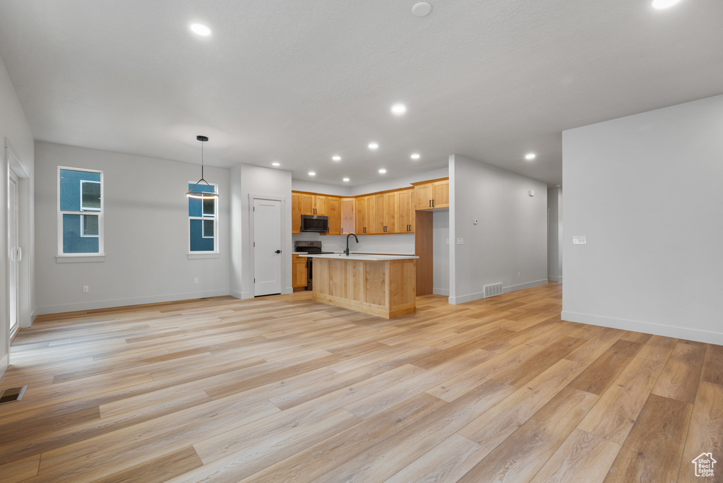 6317 W CAPE LN West Valley City, UT 84128
