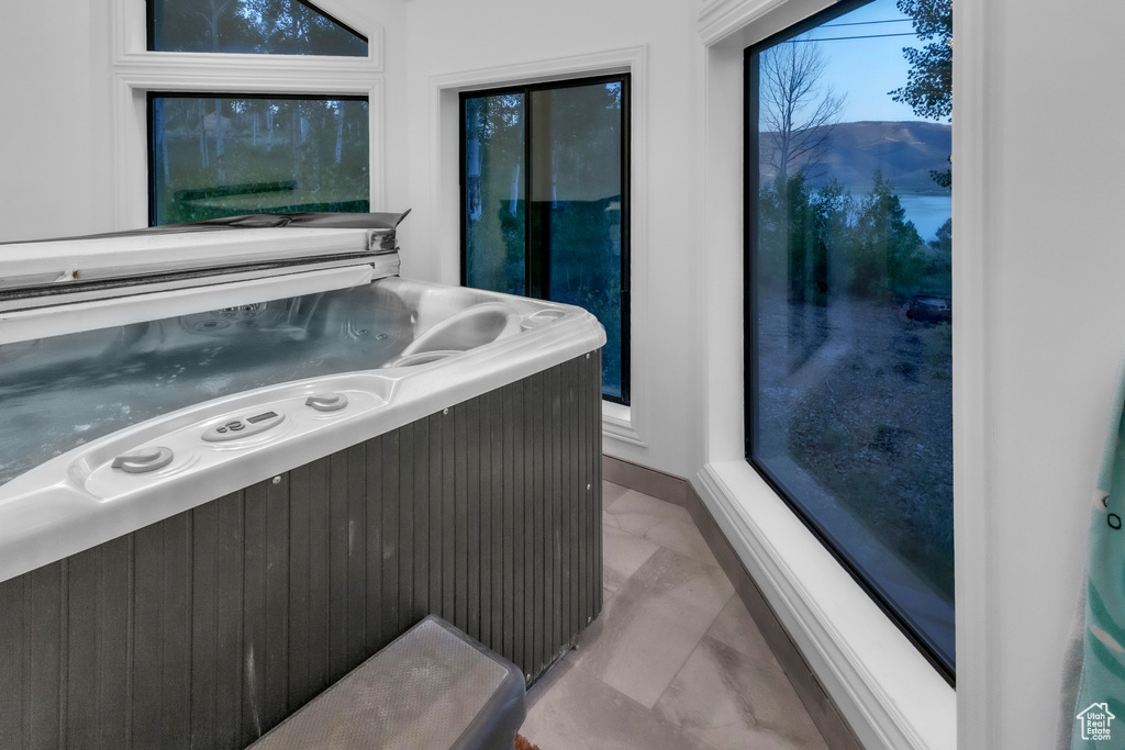 1960 N LAKE DR Scofield, UT 84526