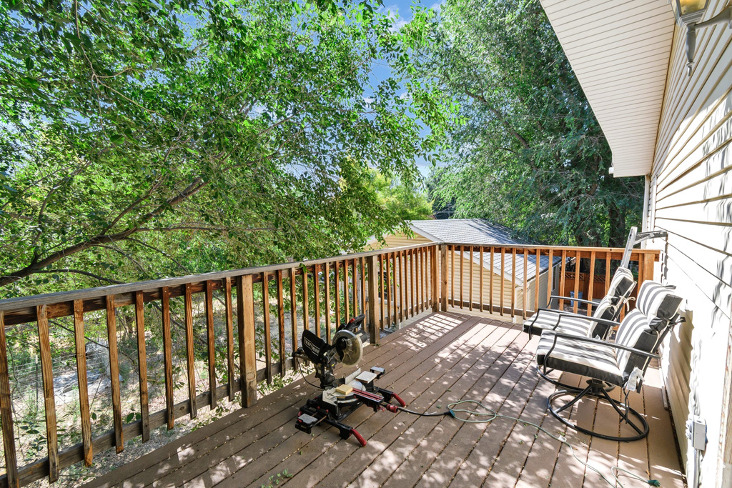 Photo 34 for MLS #2095885 at 340 N Main St