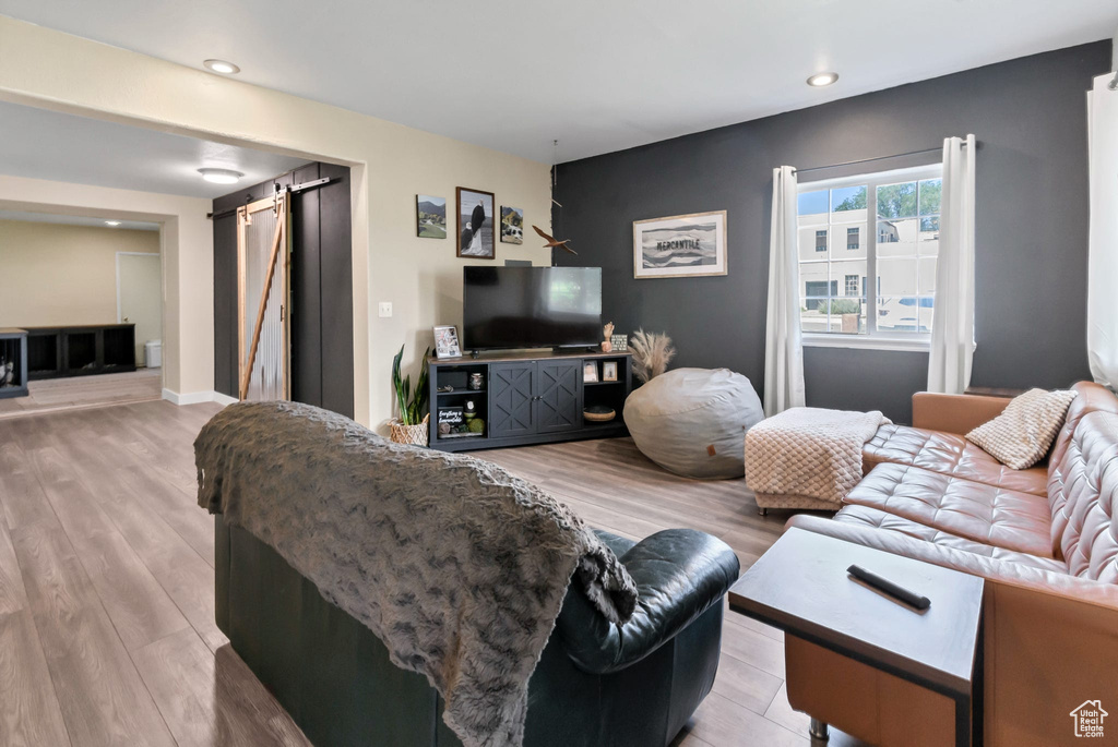 Photo 8 for MLS #2095885 at 340 N Main St