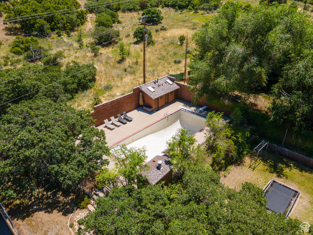 Aerial view of property and surrounding area