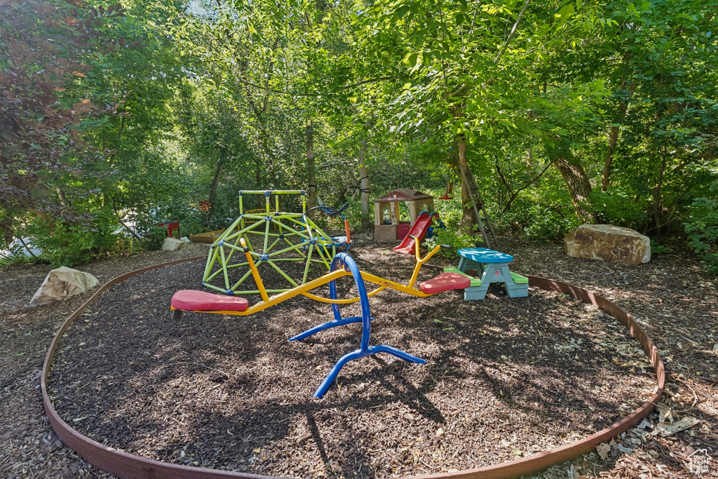 18 S DIANE HOLLOW WAY Emigration Canyon, UT 84108