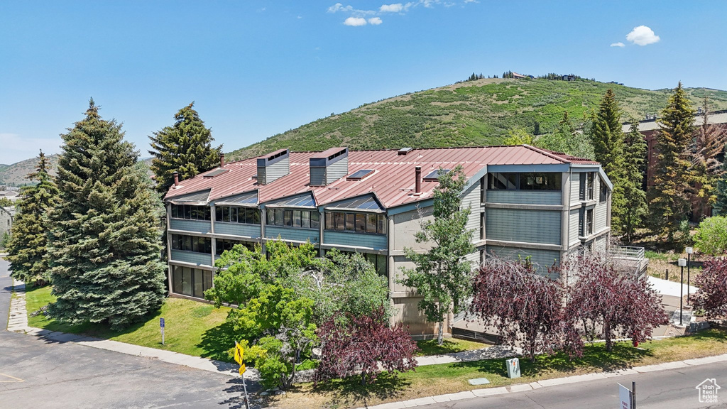 View of building exterior with a mountain view