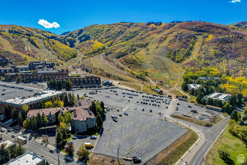 Aerial view of property\\\'s location with mountains