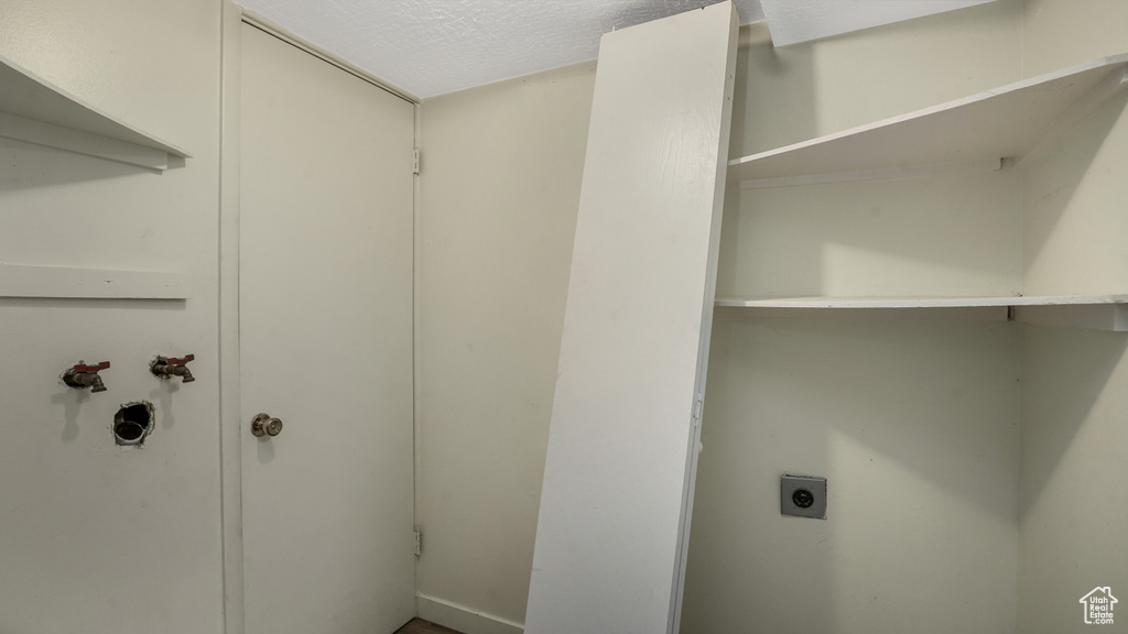 1888 W NEW YORK DR Salt Lake City, UT 84116