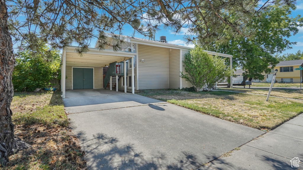 1888 W NEW YORK DR Salt Lake City, UT 84116