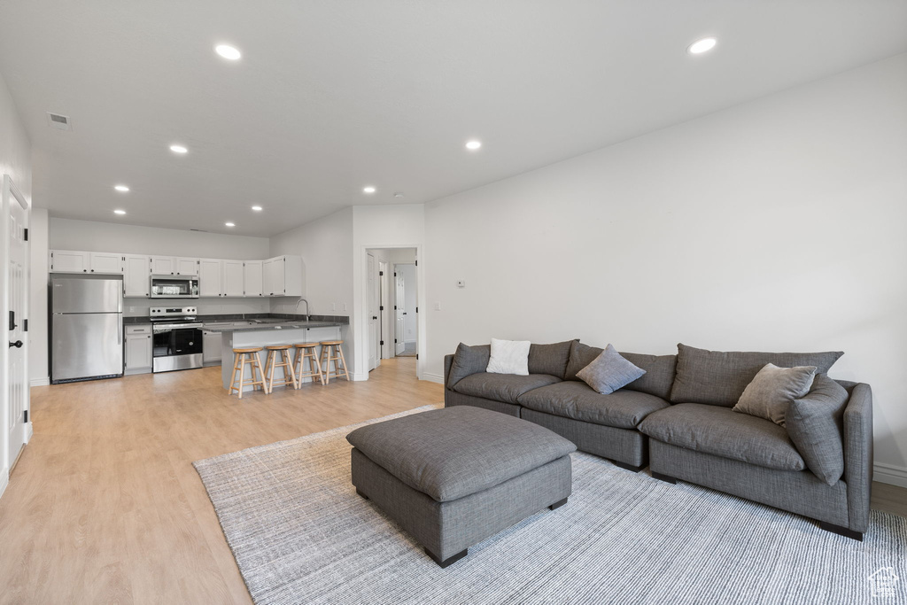 392 N SEVEN PEAKS BLVD #322 Provo, UT 84606